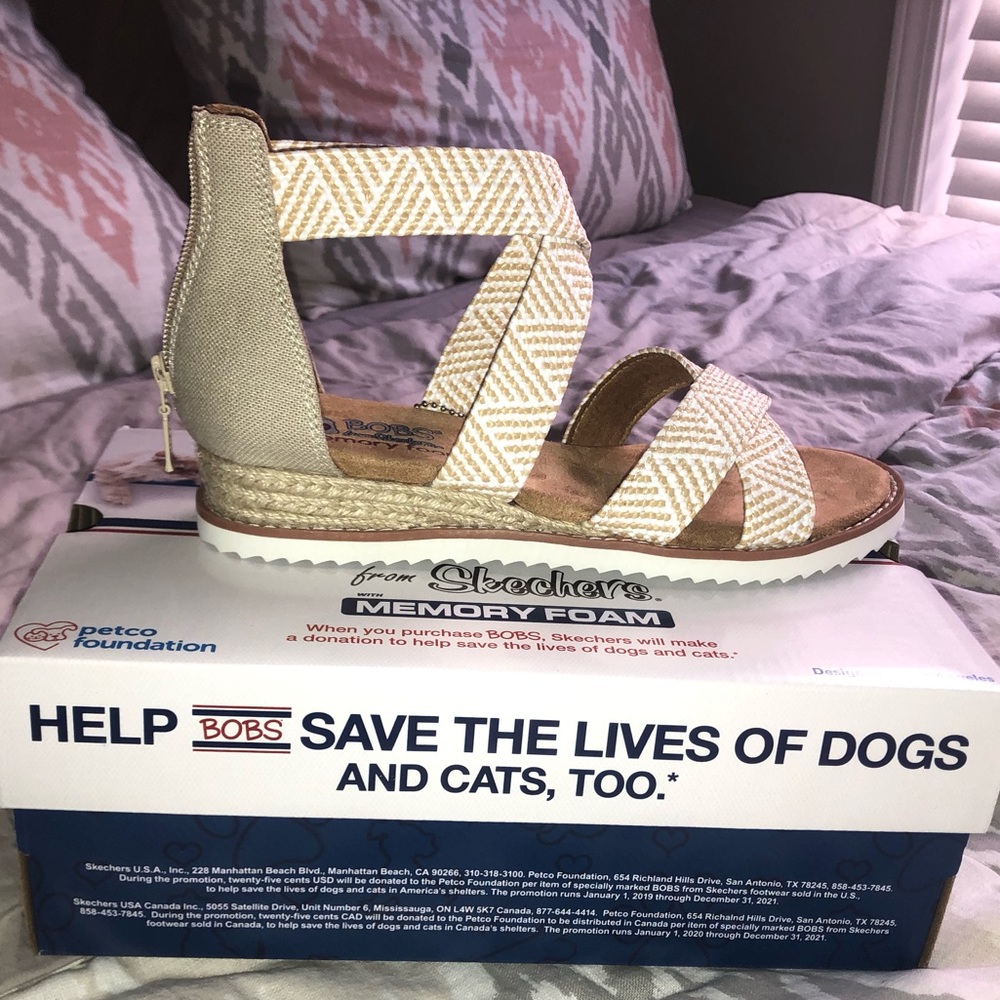 NWT Wedges made by BOBS for Sketchers